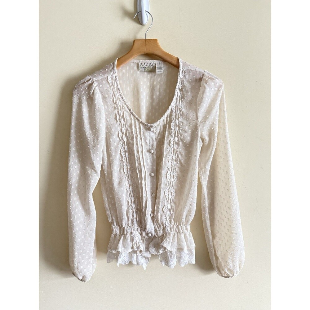 Gimmicks by BKE‎ Top Lace Crochet Button Romantic Cottage ivory Blouse Small